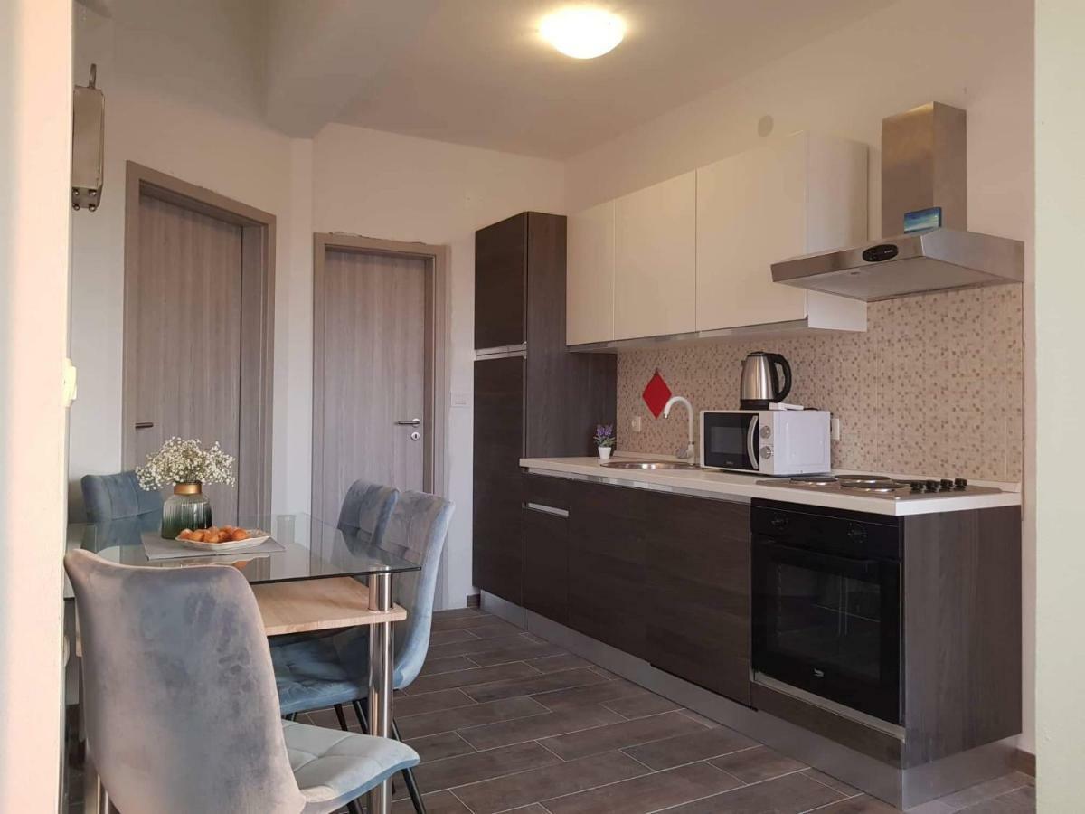 Apartmani Luce I Miho Nin Εξωτερικό φωτογραφία